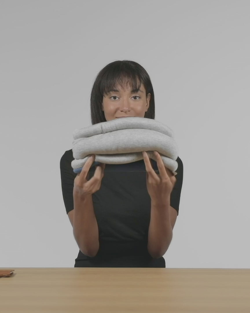 Light Versatile Pillow [Sleepy Blue]（動画）
